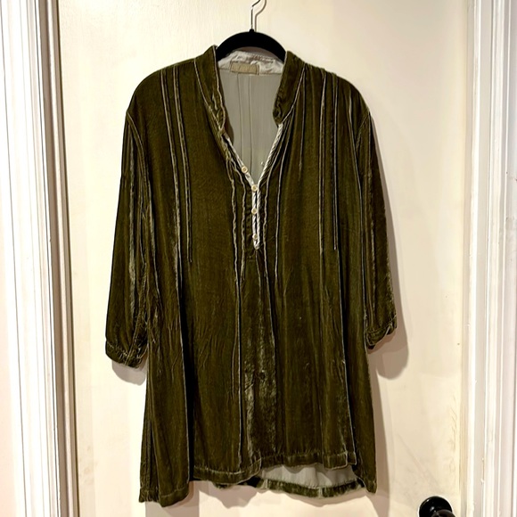 CP Shades Tops - CP Shades olive velvet tunic top S